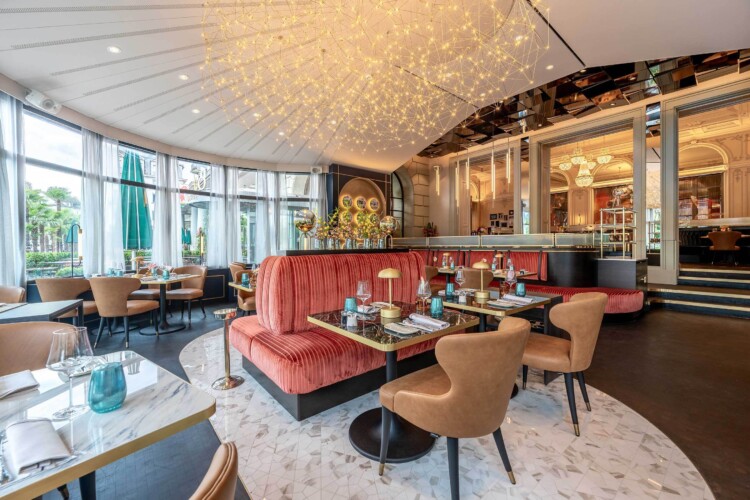 Restaurantfachfrau:mann